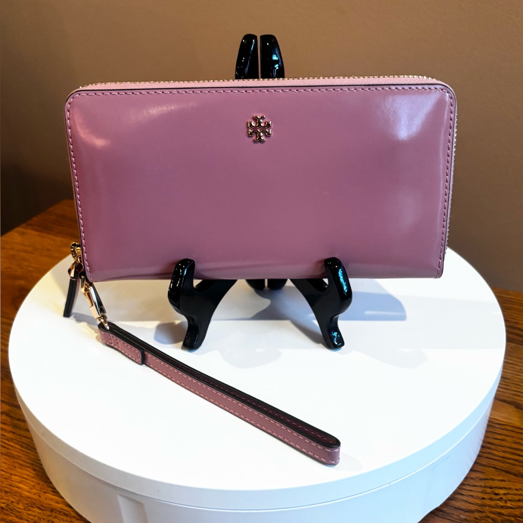 Tory Burch Emerson Patent Wristlet Zip Continental Wallet-Dustbag Included. Nwt